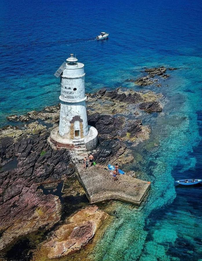 Вилла Casa Blu Oltremare Сант-Антиоко Экстерьер фото